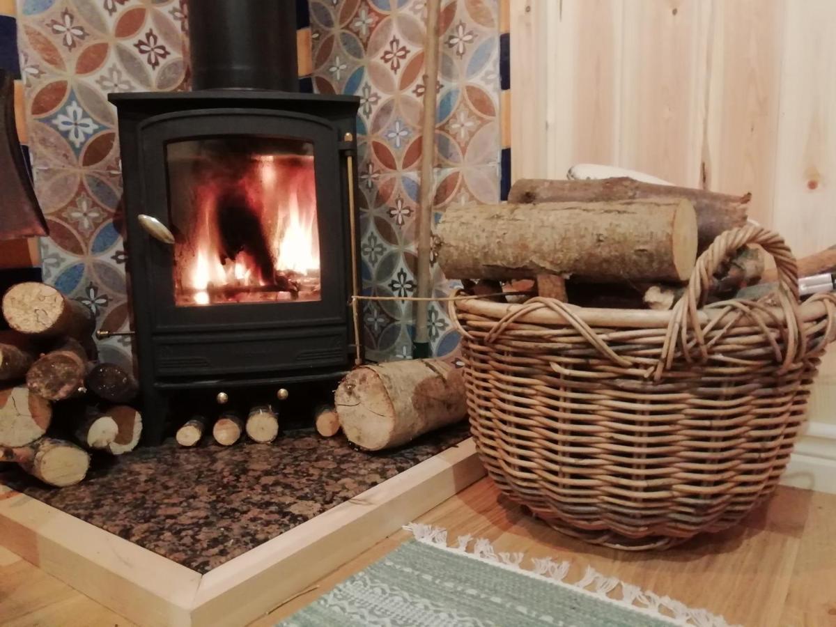 Sapphire Forest Garden Shepherd'S Hut Church Stretton Exteriör bild
